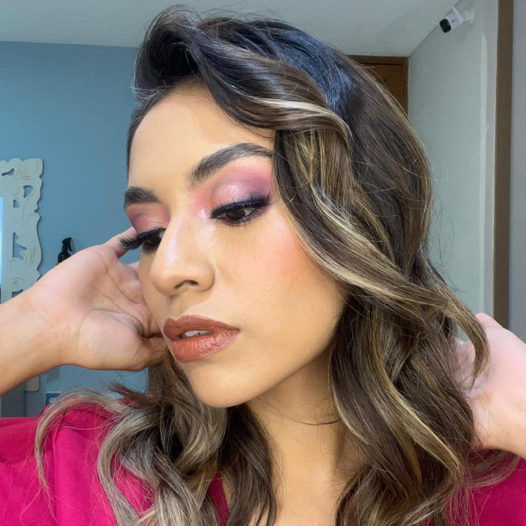 Maquillaje Social con pestañas